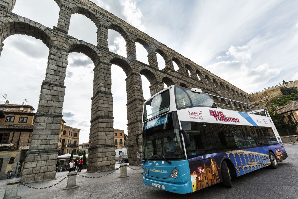 Segovia ofrecerá a sus visitantes un servicio de autobús turístico que recorrerá el cinturón verde de la ciudad