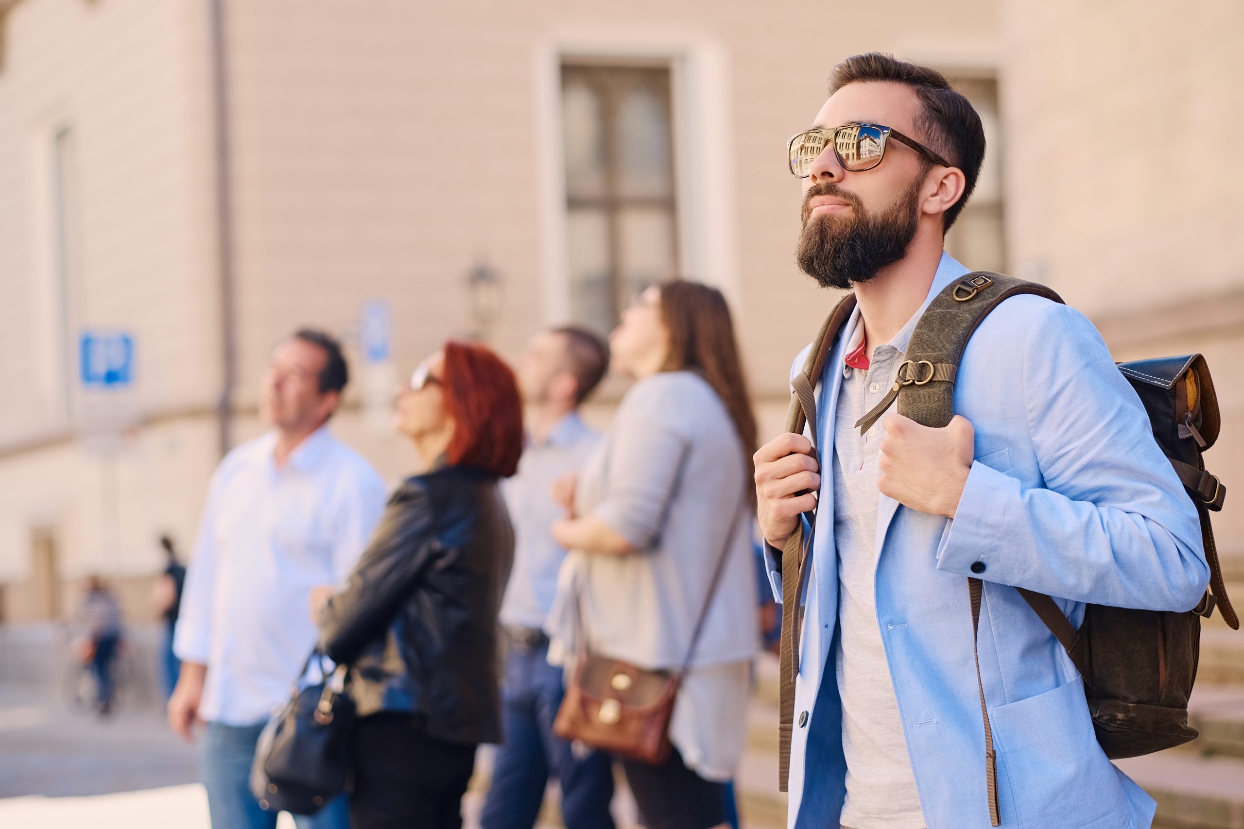 La llegada de turistas internacionales a España en 2023 supera las previsiones y alcanza por primera vez los 85 millones