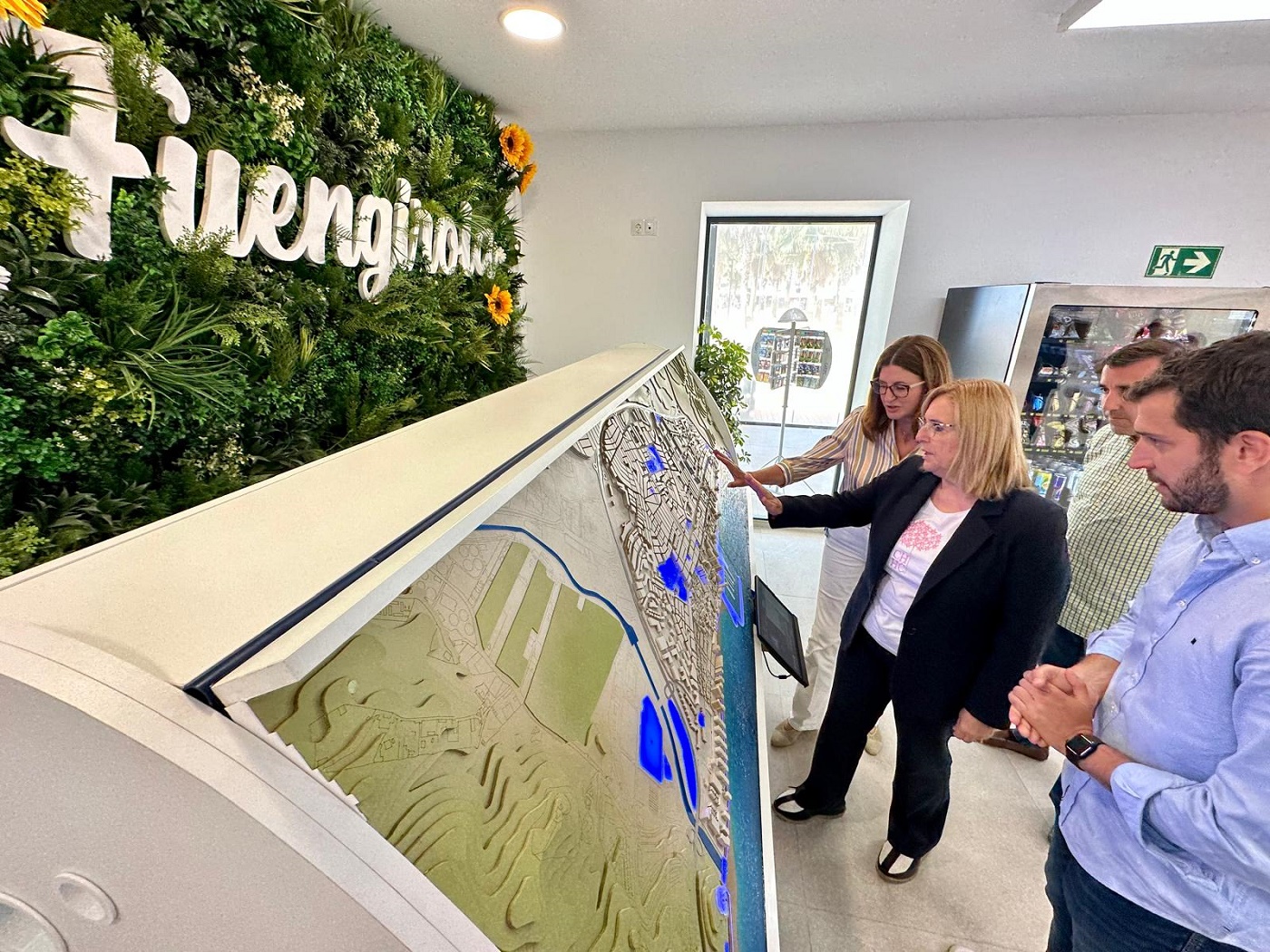 El Ayuntamiento de Fuengirola instala maquetas digitales e inteligentes de la ciudad para mejorar la información turística al visitante