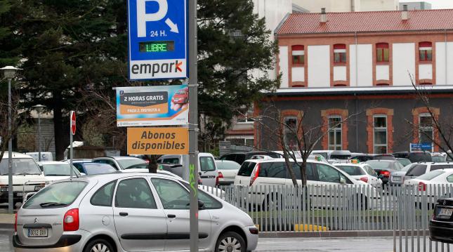 La ciudadanía podrá consultar en tiempo real las plazas libres en los aparcamientos disuasorios y subterráneos de Pamplona a través de la web municipal