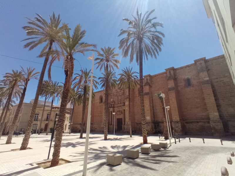 El Ayuntamiento de Almería proyecta la implementación de nuevo alumbrado ornamental y eficiencia energética en una veintena de edificios históricos